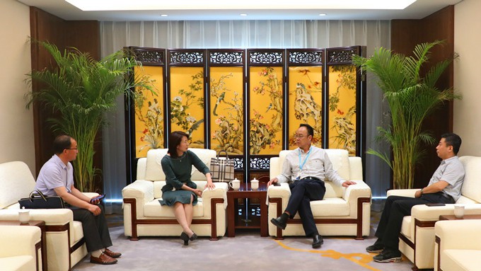 定西市委常委、宣傳部長(zhǎng)陳月芳一行 到集團(tuán)公司推介洽談合作項(xiàng)目